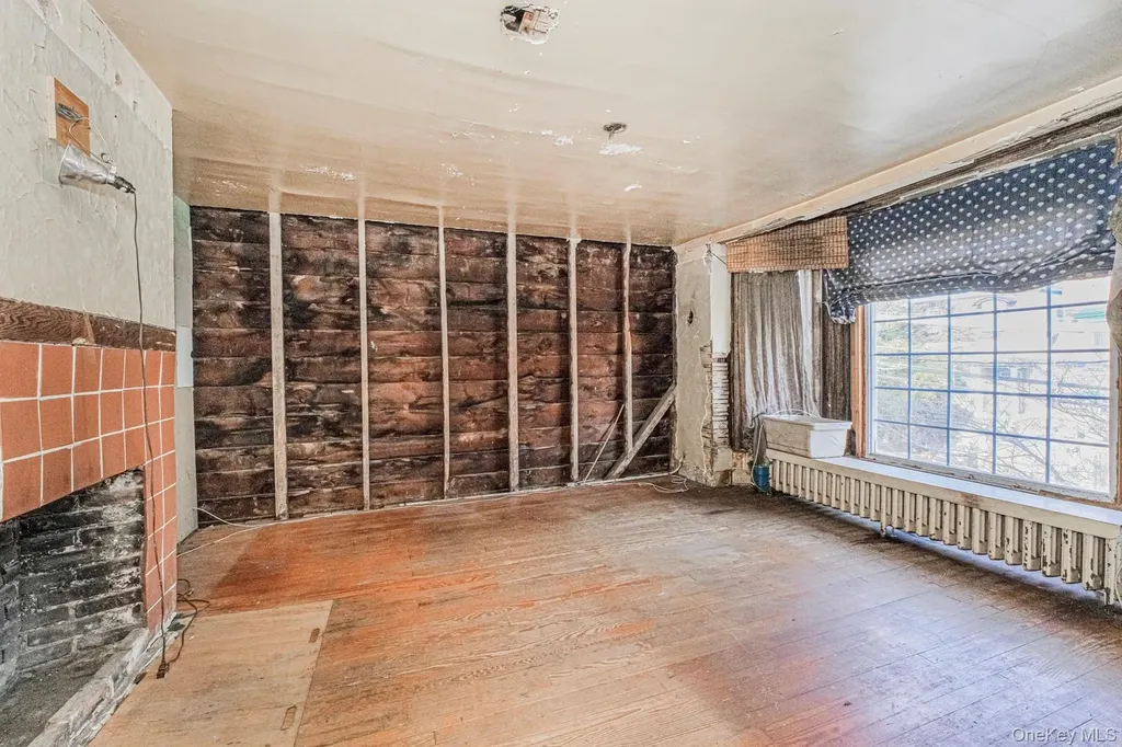 102 Wright Street Staten Island NY 10304