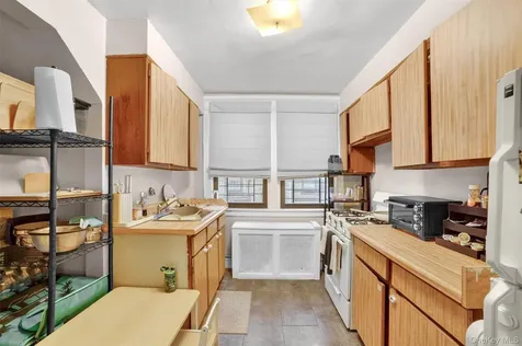 251 Valentine Lane Yonkers NY 10705