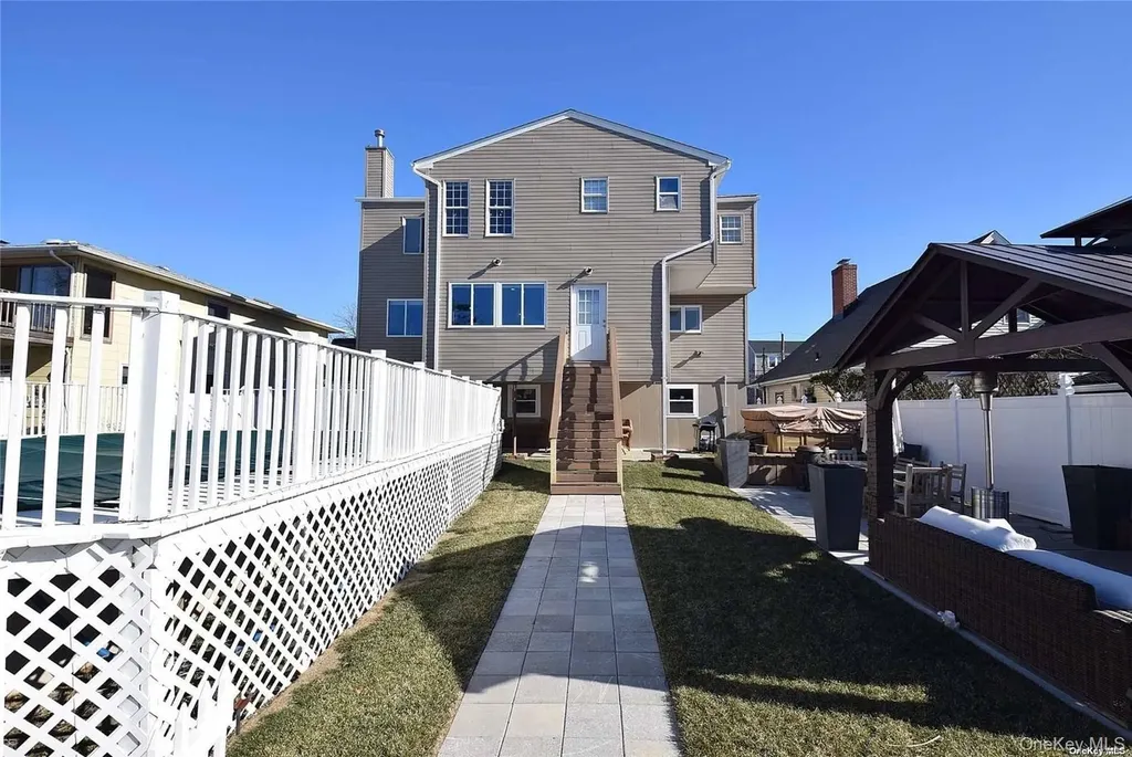 3434 Colony Drive Baldwin NY 11510