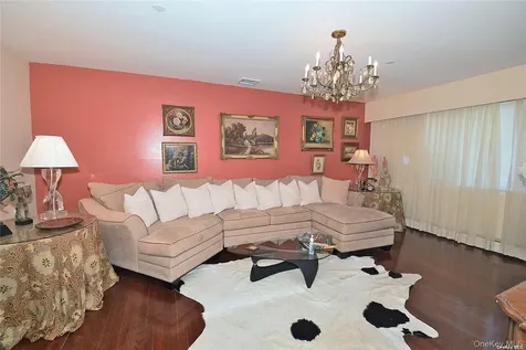 3434 Colony Drive Baldwin NY 11510