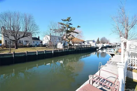 3434 Colony Drive Baldwin NY 11510