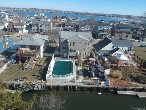 3434 Colony Drive Baldwin NY 11510