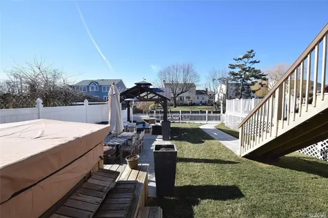 3434 Colony Drive Baldwin NY 11510