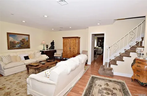 3434 Colony Drive Baldwin NY 11510