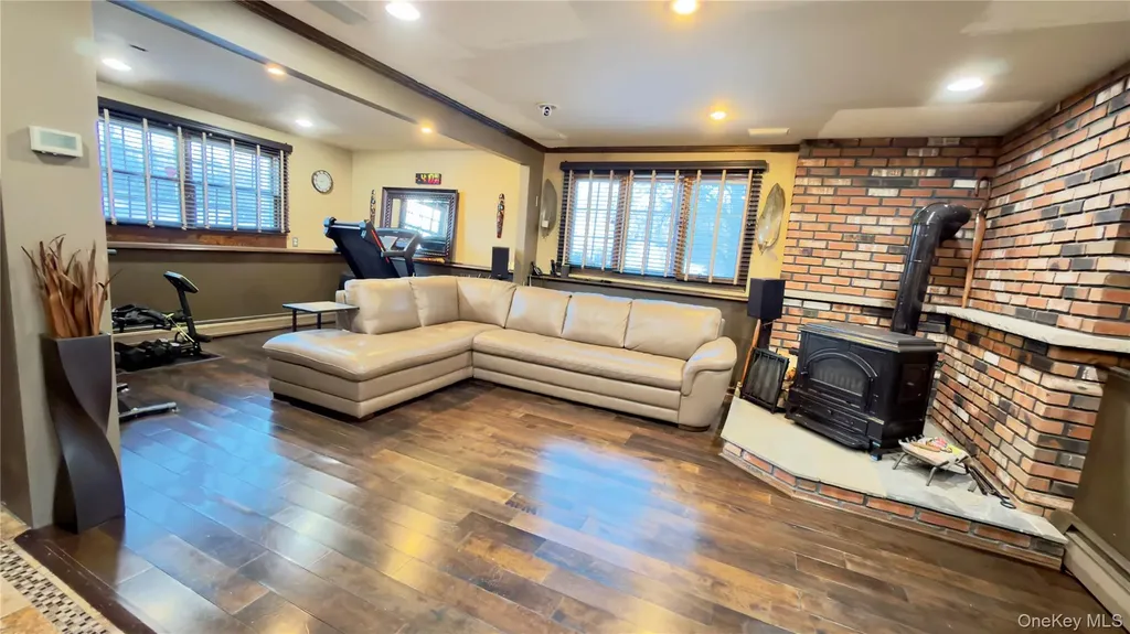 46 Moulton Circle Monroe NY 10950