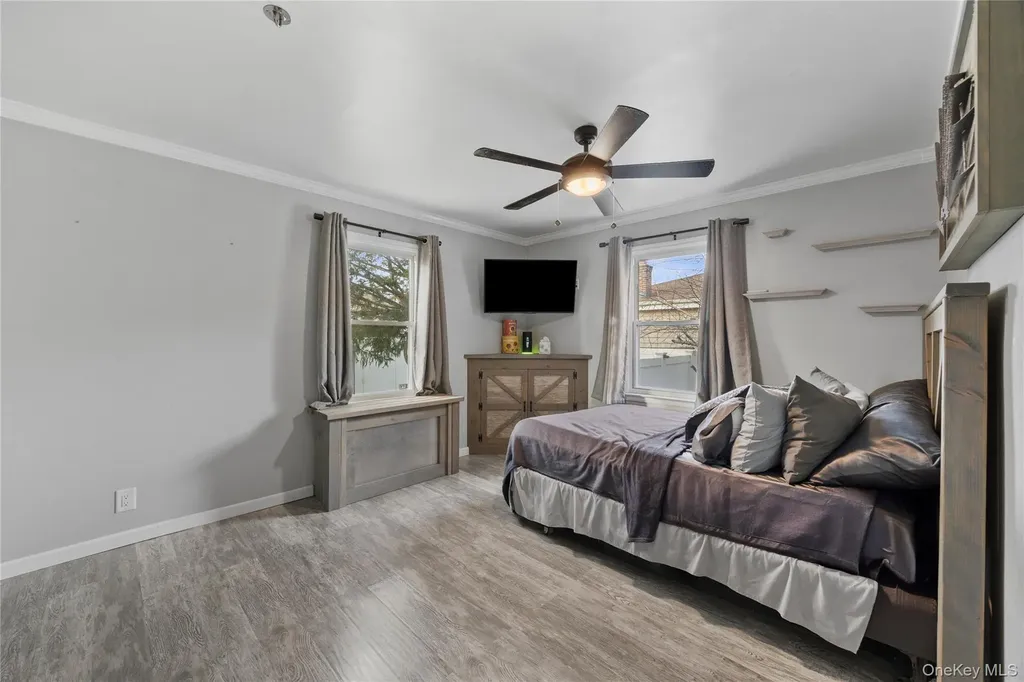 7 East Court Bethpage NY 11714