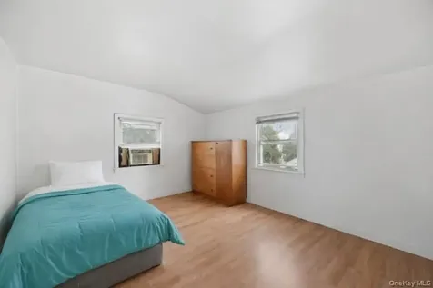 7 East Court Bethpage NY 11714