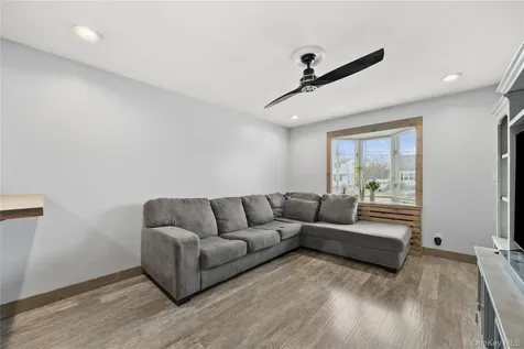 7 East Court Bethpage NY 11714