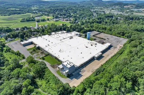 25 Oakland Avenue Chester NY 10918
