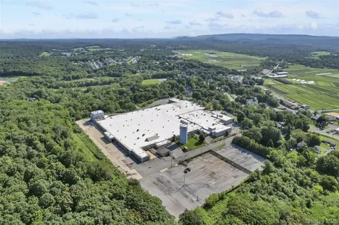 25 Oakland Avenue Chester NY 10918