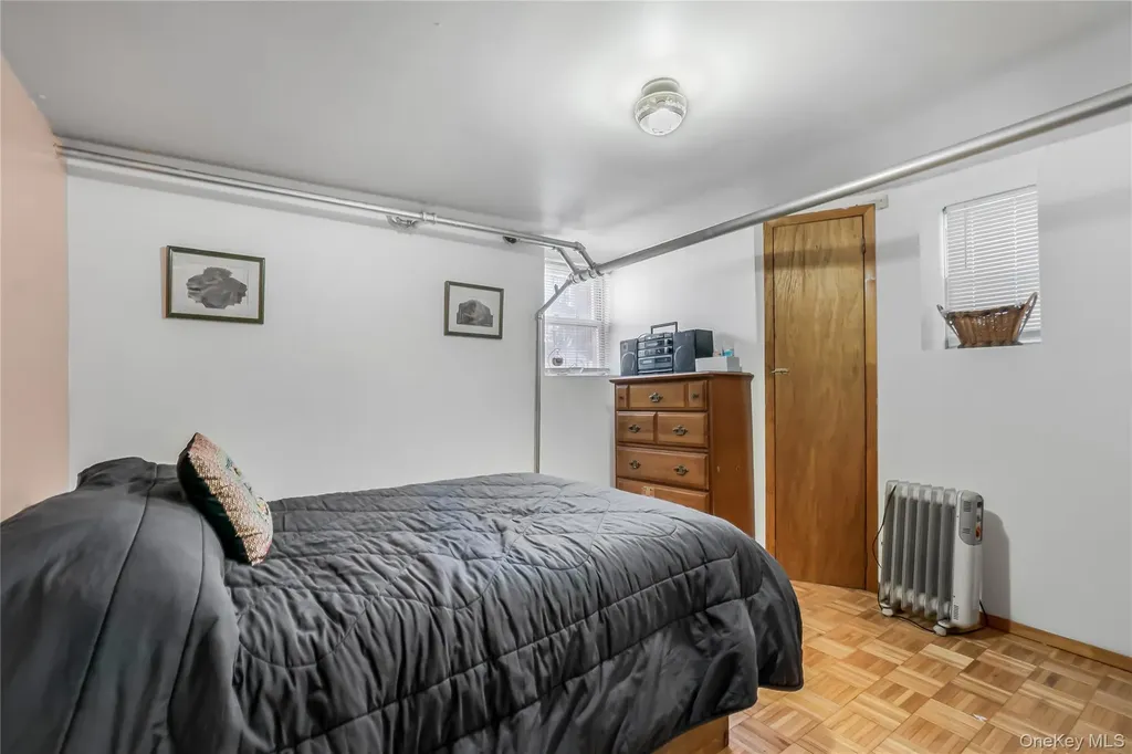 904 E 54th Street Brooklyn NY 11234