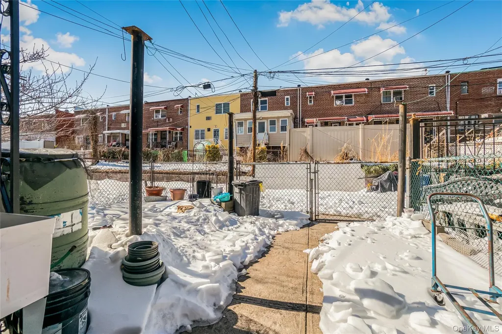 904 E 54th Street Brooklyn NY 11234