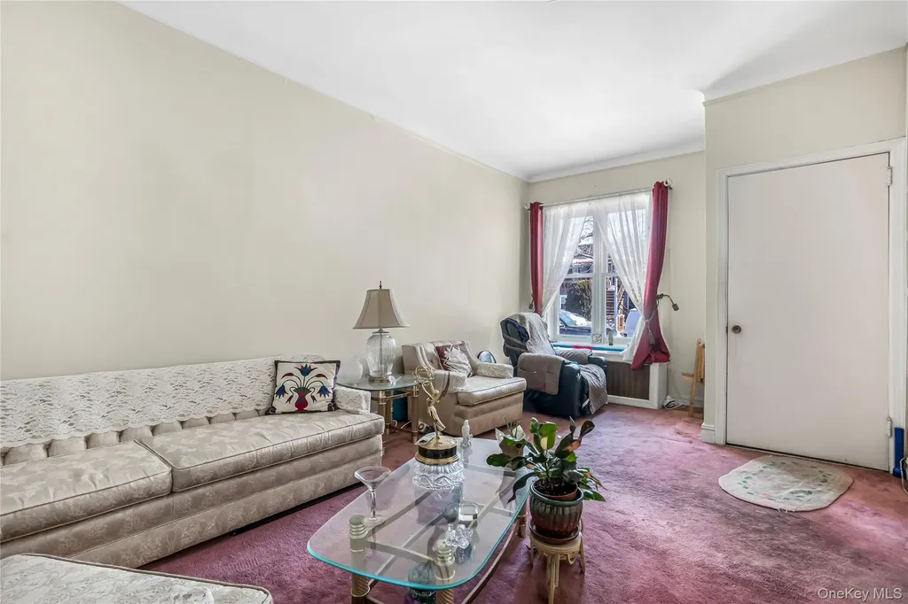 904 E 54th Street Brooklyn NY 11234