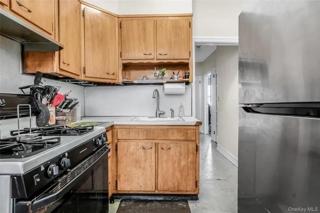 904 E 54th Street Brooklyn NY 11234