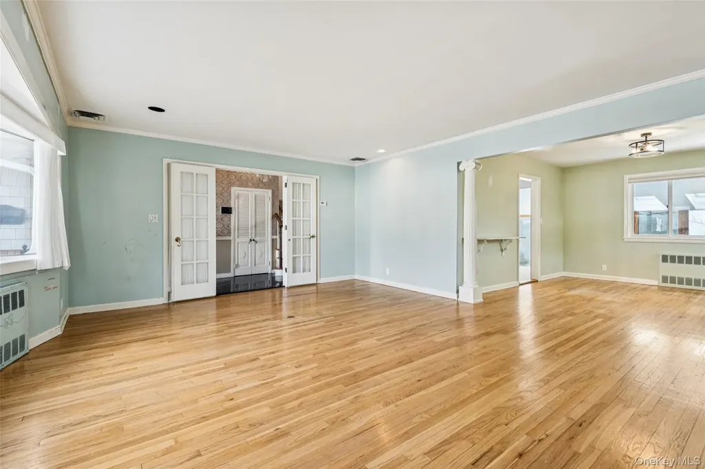 15 Baylis Place Lynbrook NY 11563