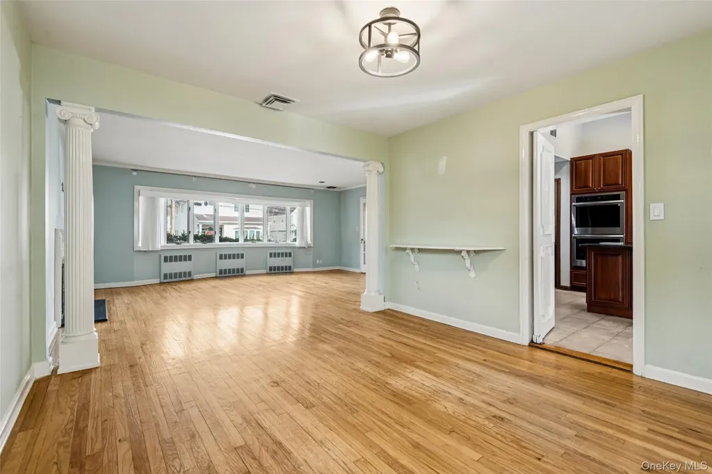 15 Baylis Place Lynbrook NY 11563