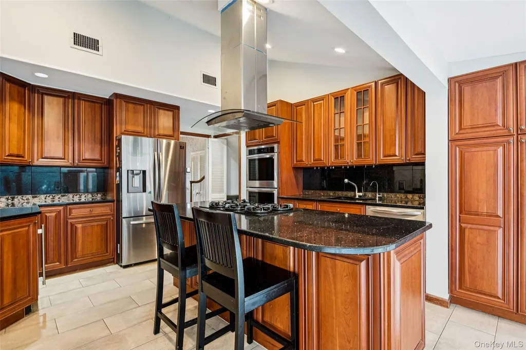 15 Baylis Place Lynbrook NY 11563