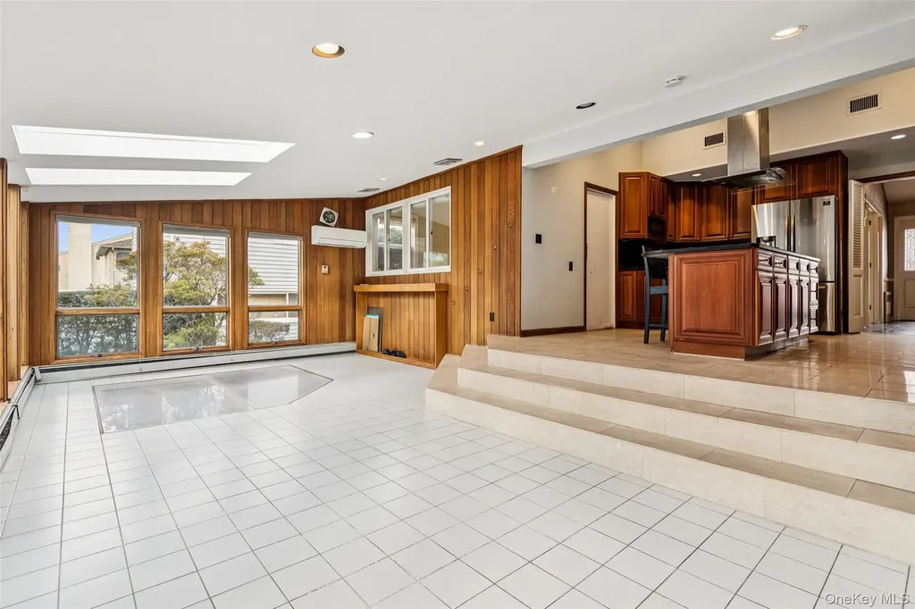 15 Baylis Place Lynbrook NY 11563