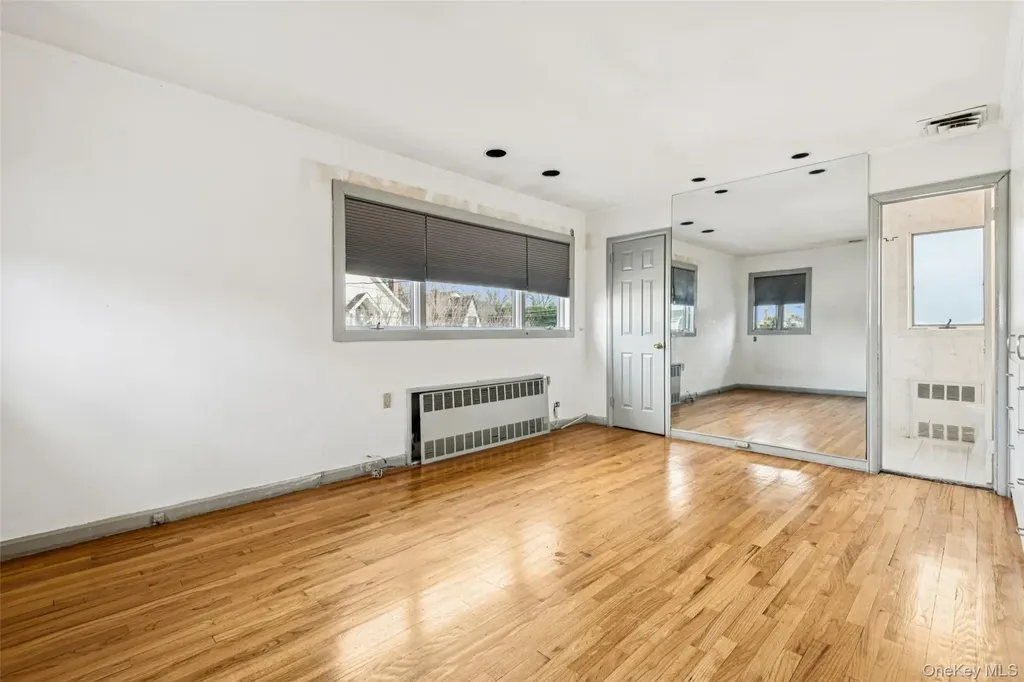 15 Baylis Place Lynbrook NY 11563