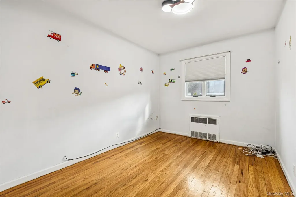 15 Baylis Place Lynbrook NY 11563