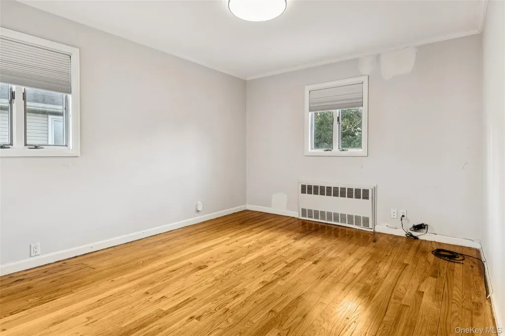 15 Baylis Place Lynbrook NY 11563