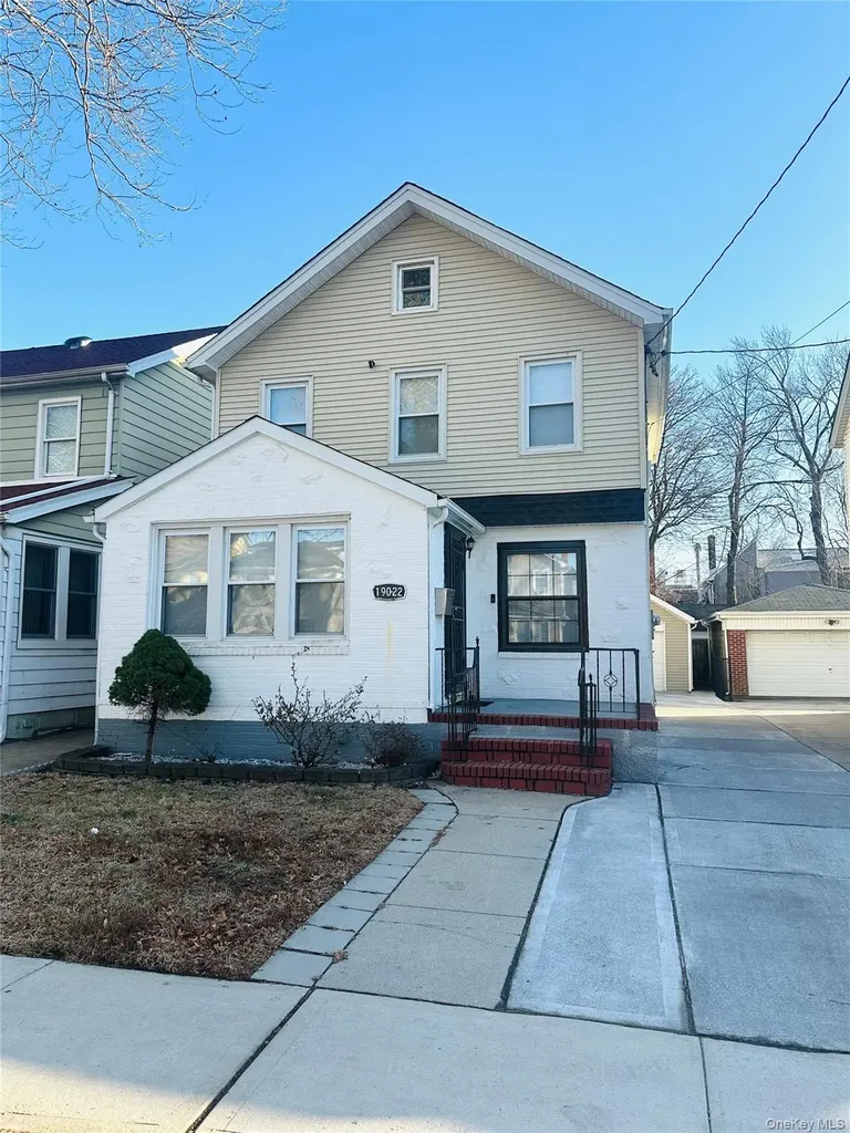 19022 111th Road Saint Albans NY 11412