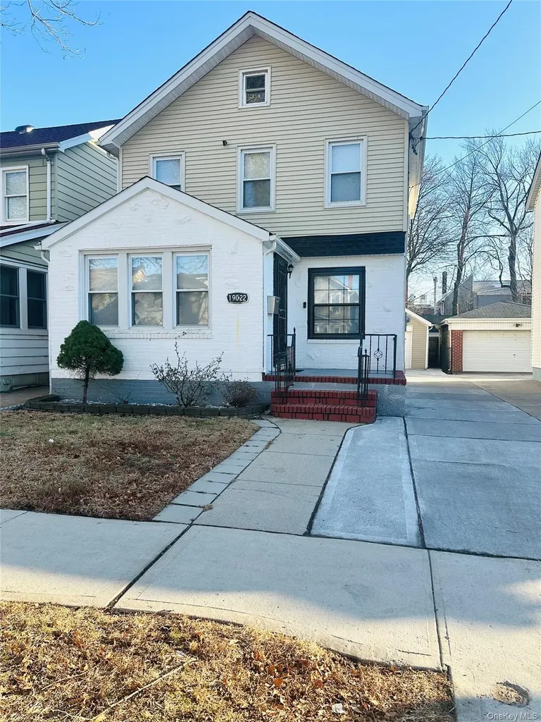 19022 111th Road Saint Albans NY 11412