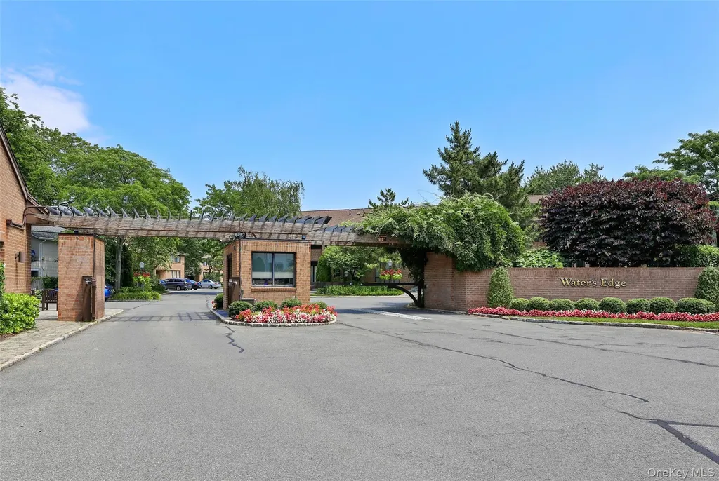 36 Waters Edge Rye NY 10580