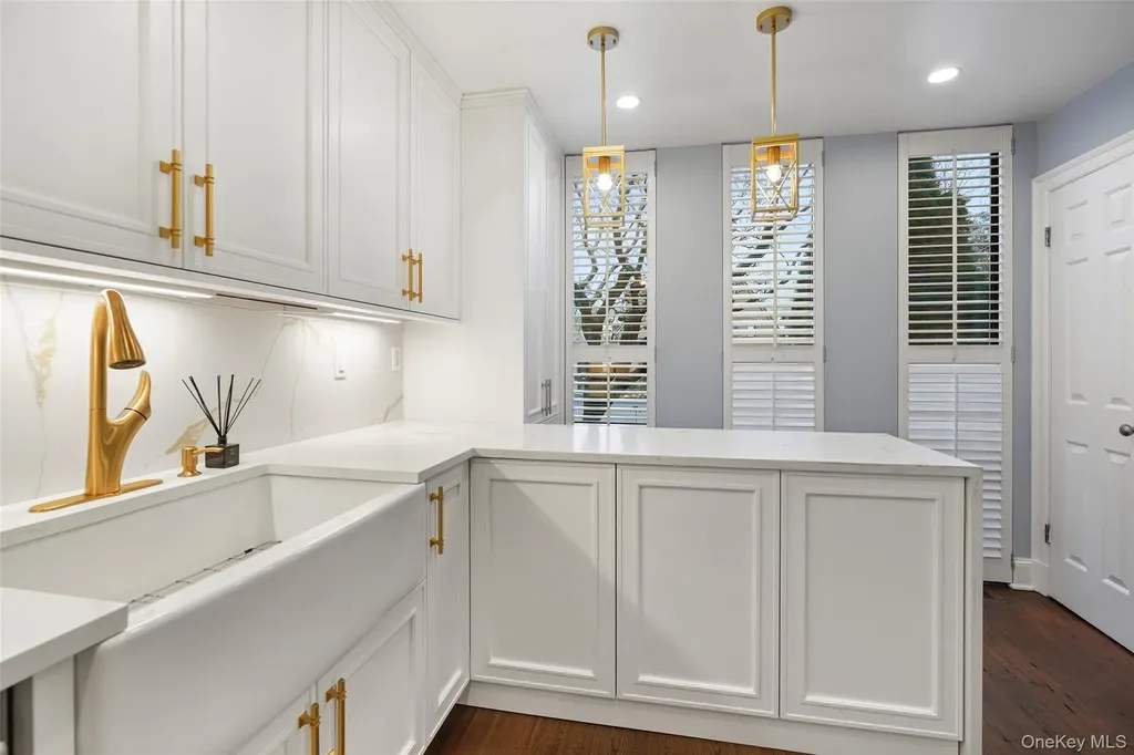 36 Waters Edge Rye NY 10580