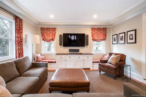 18 Vine Street Bronxville NY 10708