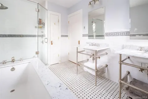 18 Vine Street Bronxville NY 10708