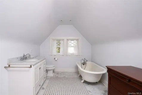 18 Vine Street Bronxville NY 10708