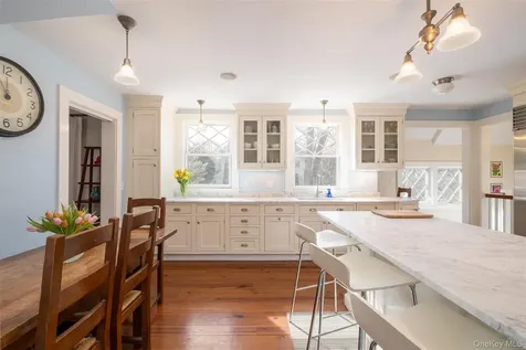 18 Vine Street Bronxville NY 10708