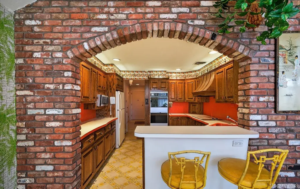 7 Carling Drive New Hyde Park NY 11040