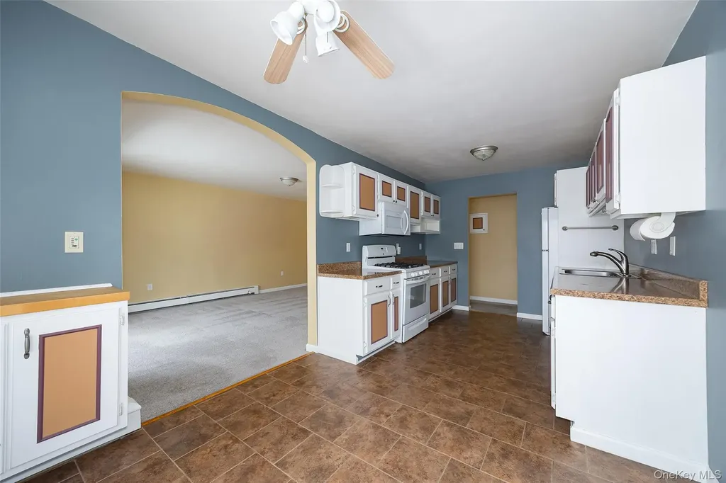 3 Hook Road Poughkeepsie NY 12601
