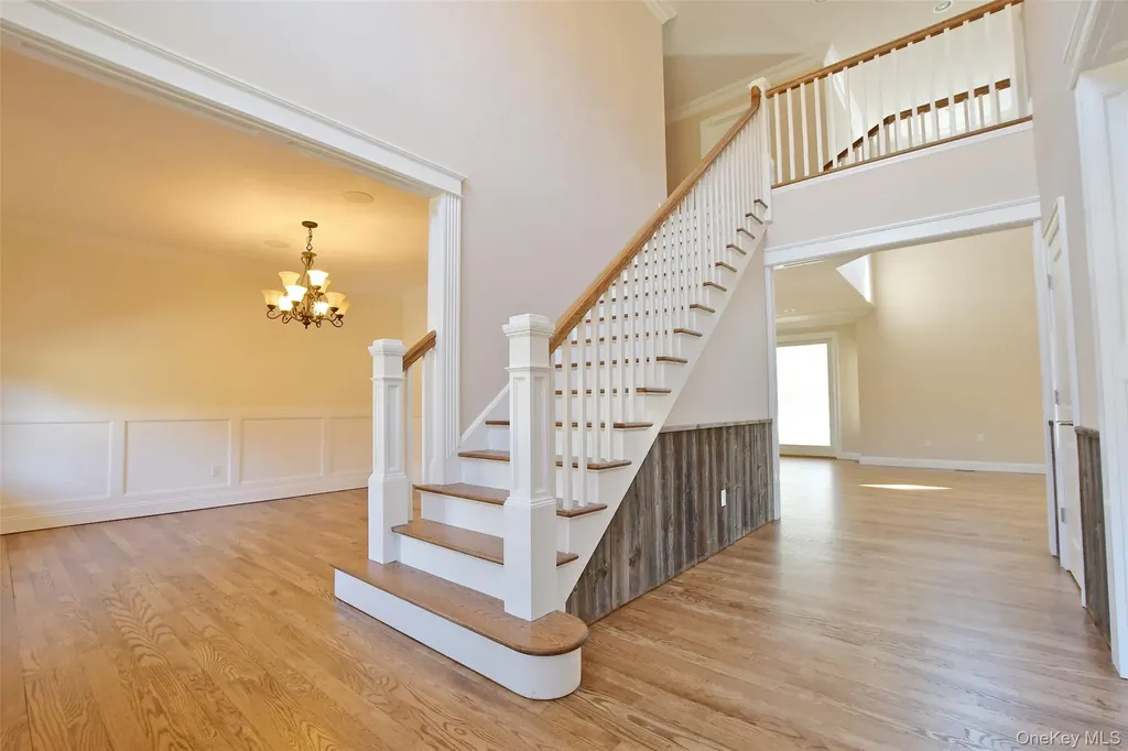 103 Silver Beech Lane Calverton NY 11933