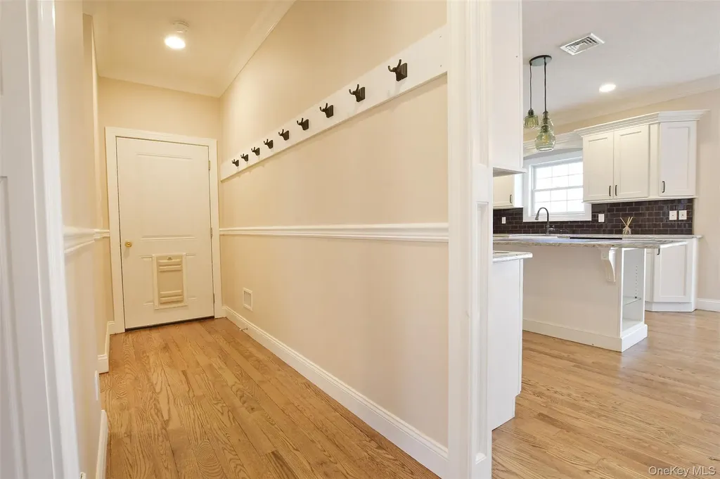 103 Silver Beech Lane Calverton NY 11933