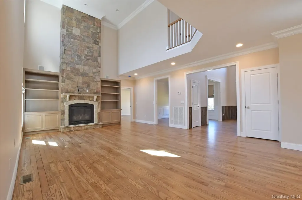 103 Silver Beech Lane Calverton NY 11933