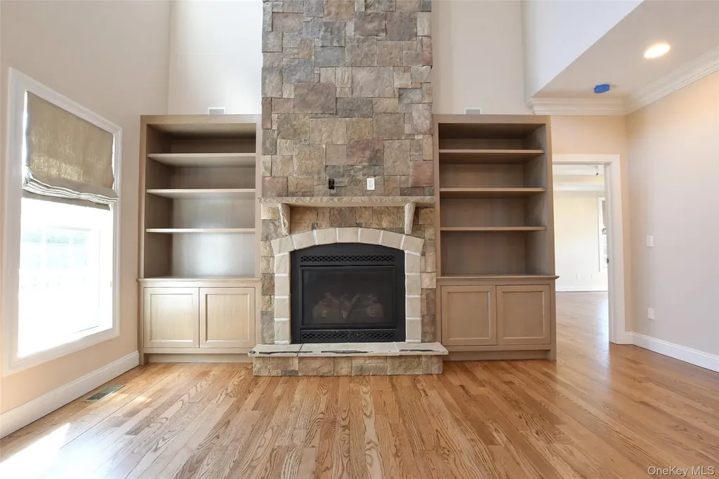 103 Silver Beech Lane Calverton NY 11933