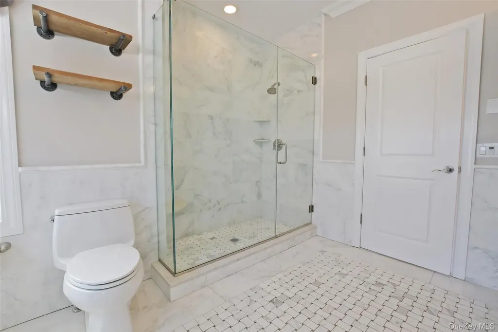 103 Silver Beech Lane Calverton NY 11933