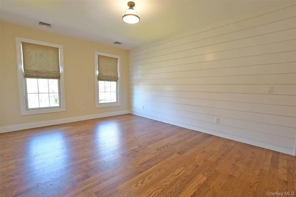 103 Silver Beech Lane Calverton NY 11933