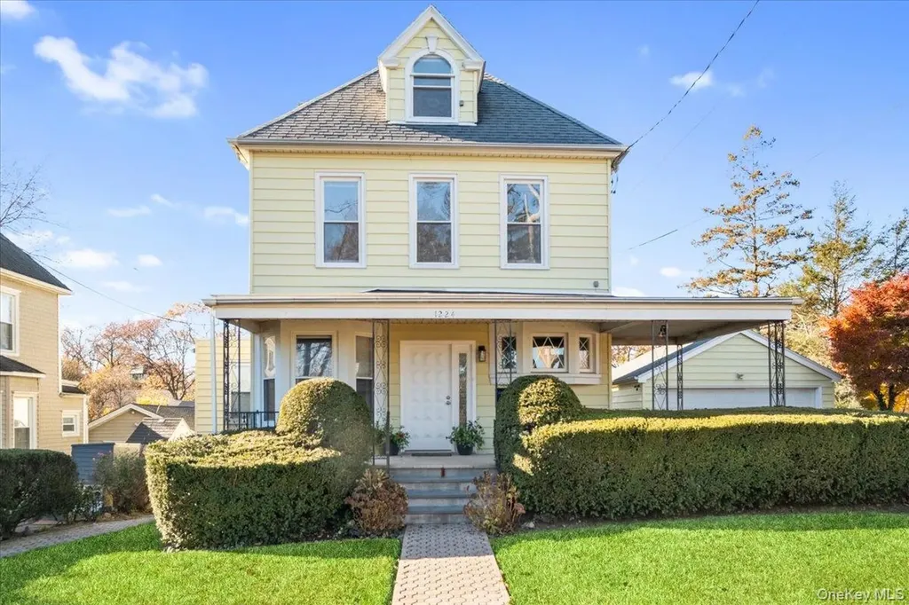 1224 Knickerbocker Avenue Mamaroneck NY 10543