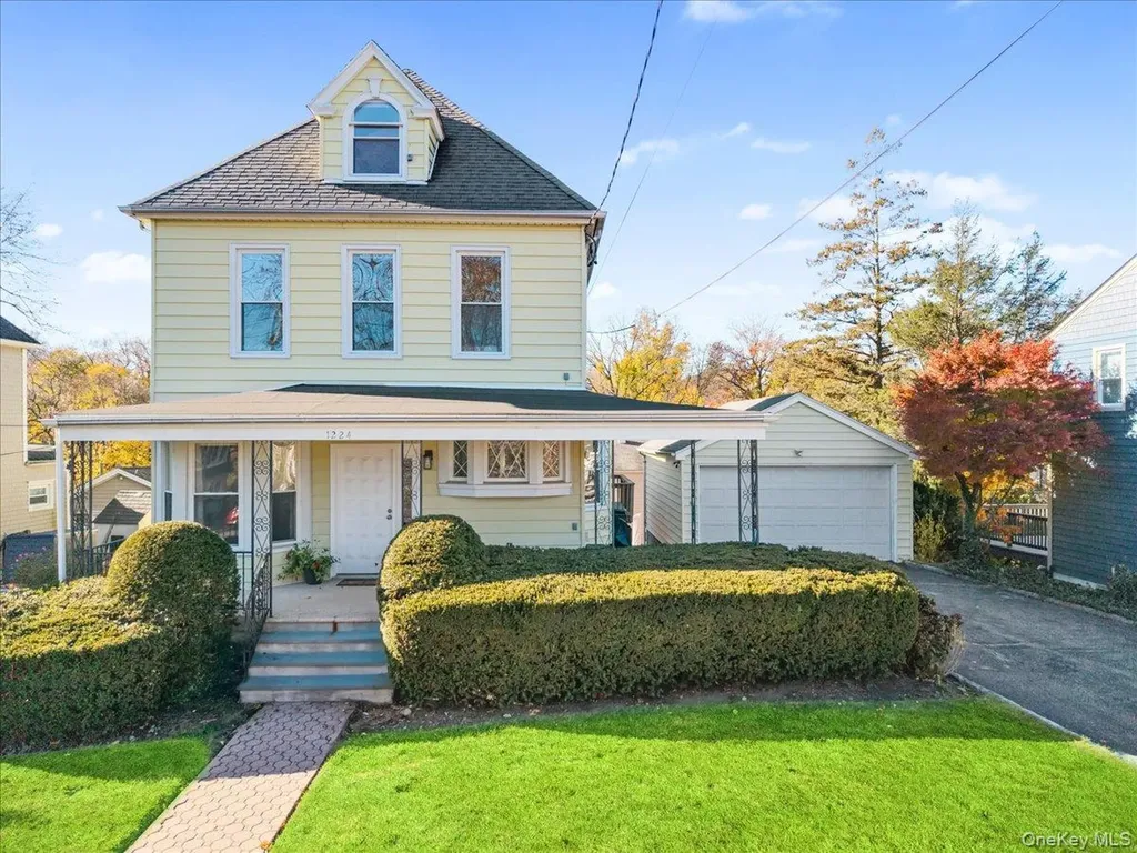 1224 Knickerbocker Avenue Mamaroneck NY 10543