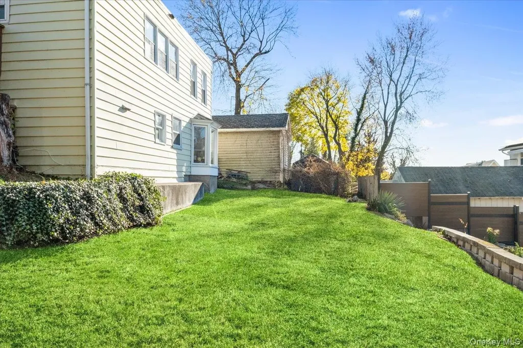 1224 Knickerbocker Avenue Mamaroneck NY 10543