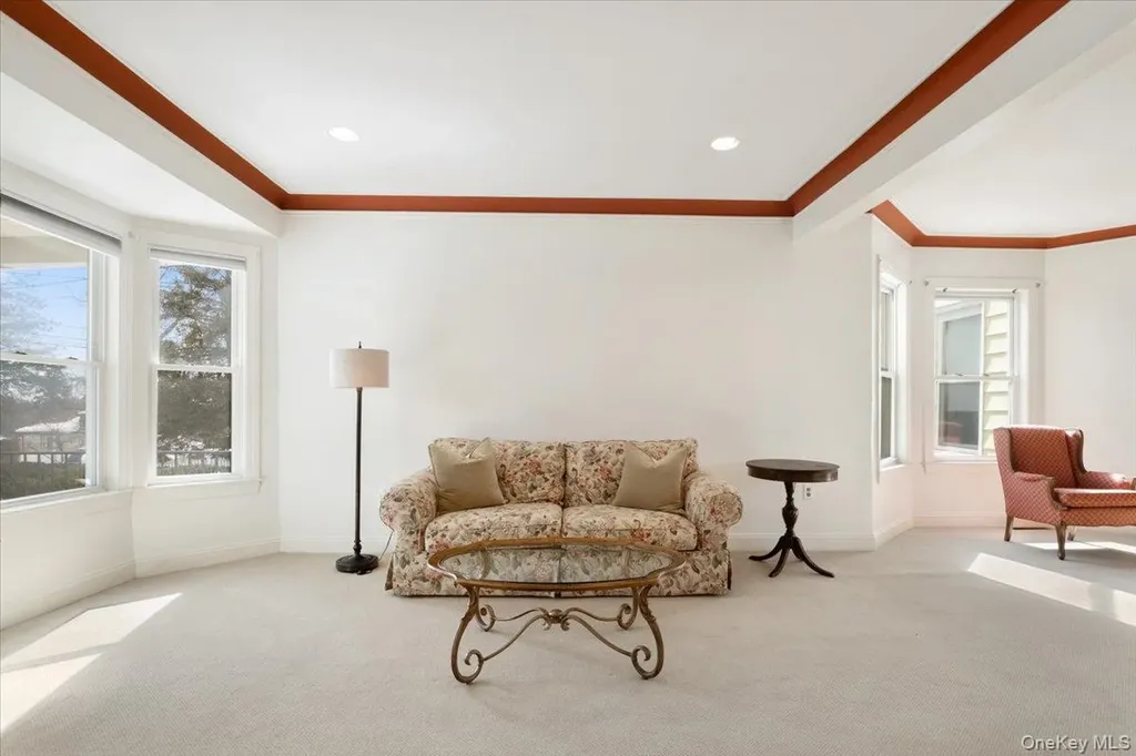 1224 Knickerbocker Avenue Mamaroneck NY 10543