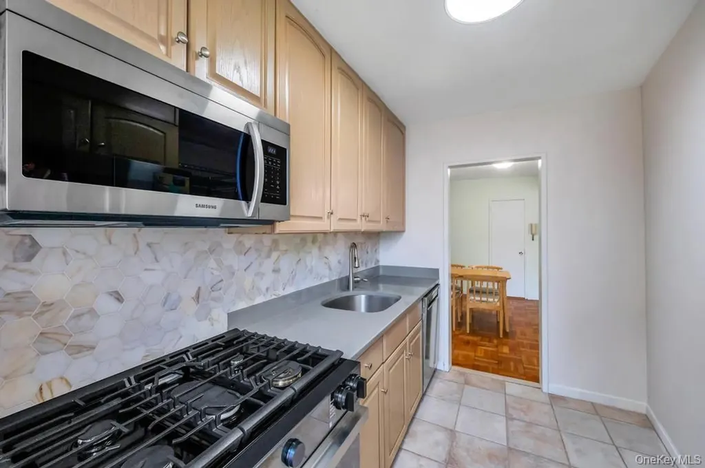 224-24 Union Turnpike Bayside NY 11364