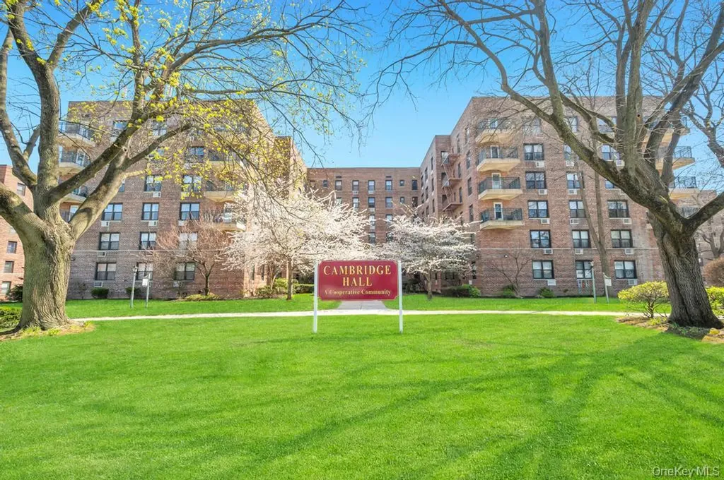 224-24 Union Turnpike Bayside NY 11364