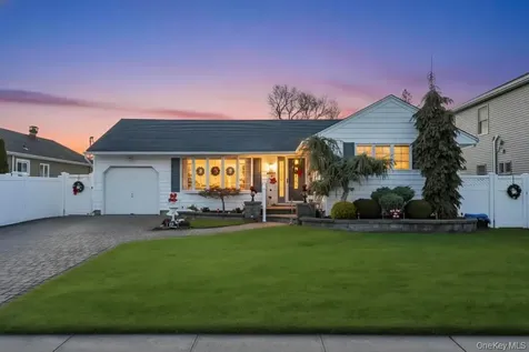 60 Essex Road Bethpage NY 11714