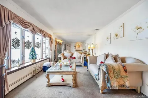 60 Essex Road Bethpage NY 11714