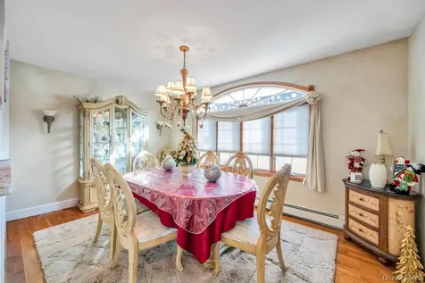 60 Essex Road Bethpage NY 11714